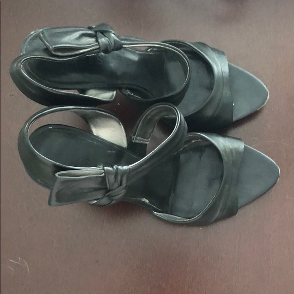 GUESS? Black heels - Picture 2 of 5